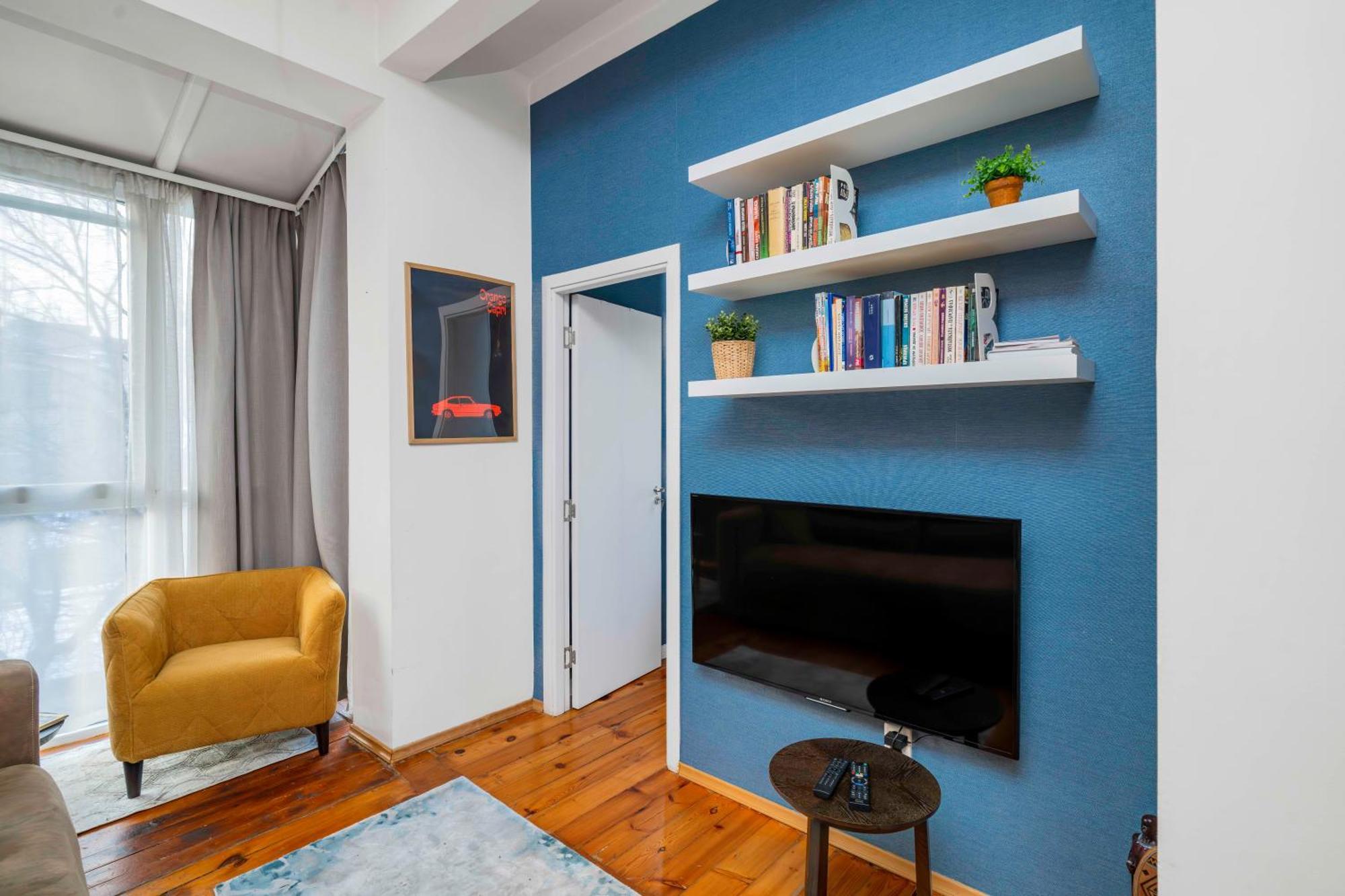 Διαμέρισμα Cozy And 2bd Flat - At The Heart Of It By Flat Mаnager